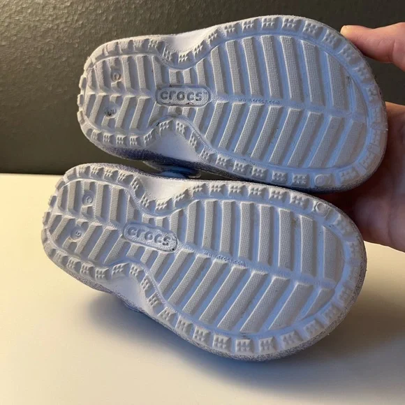 Crocs Toddler Classic Lined Chunky Glitter Slipper Clog - Picture 4 of 11